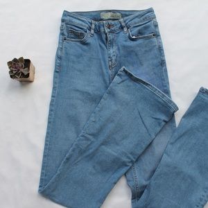 HIGH WAISTED TOPSHOP FLARE JEANS
